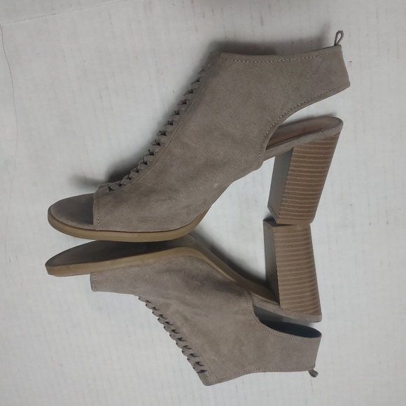 Gap Women's Gray Slingback Suede Chunky Heels Size 9 - Picture 5 of 15